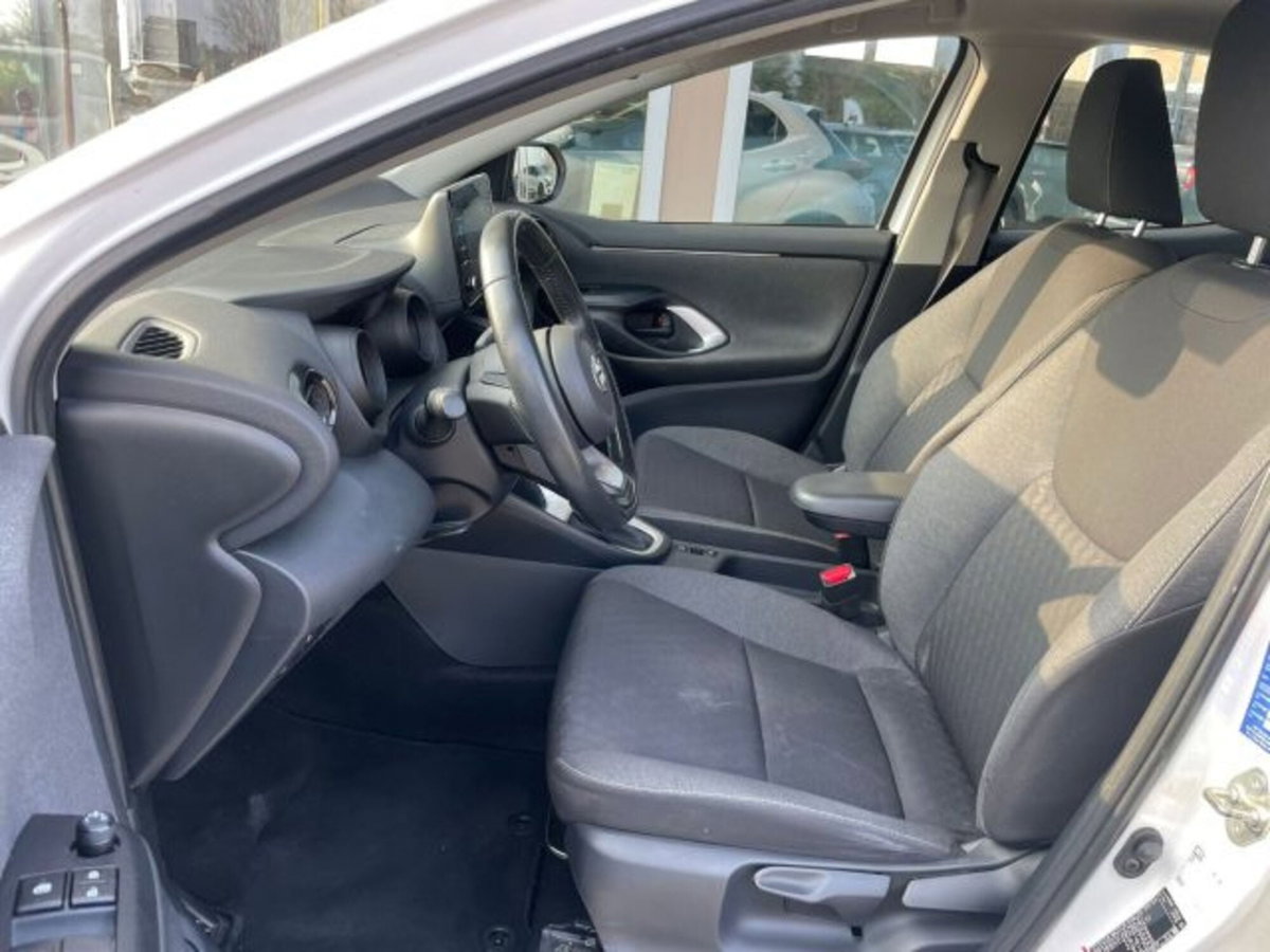 Toyota Yaris Cross 1.5 Hybrid 5p. E-CVT Trend (15)