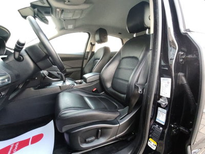 Jaguar E-Pace 2.0D 150 CV AWD S (3)