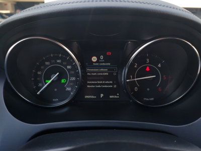 Jaguar E-Pace 2.0D 150 CV AWD S (8)