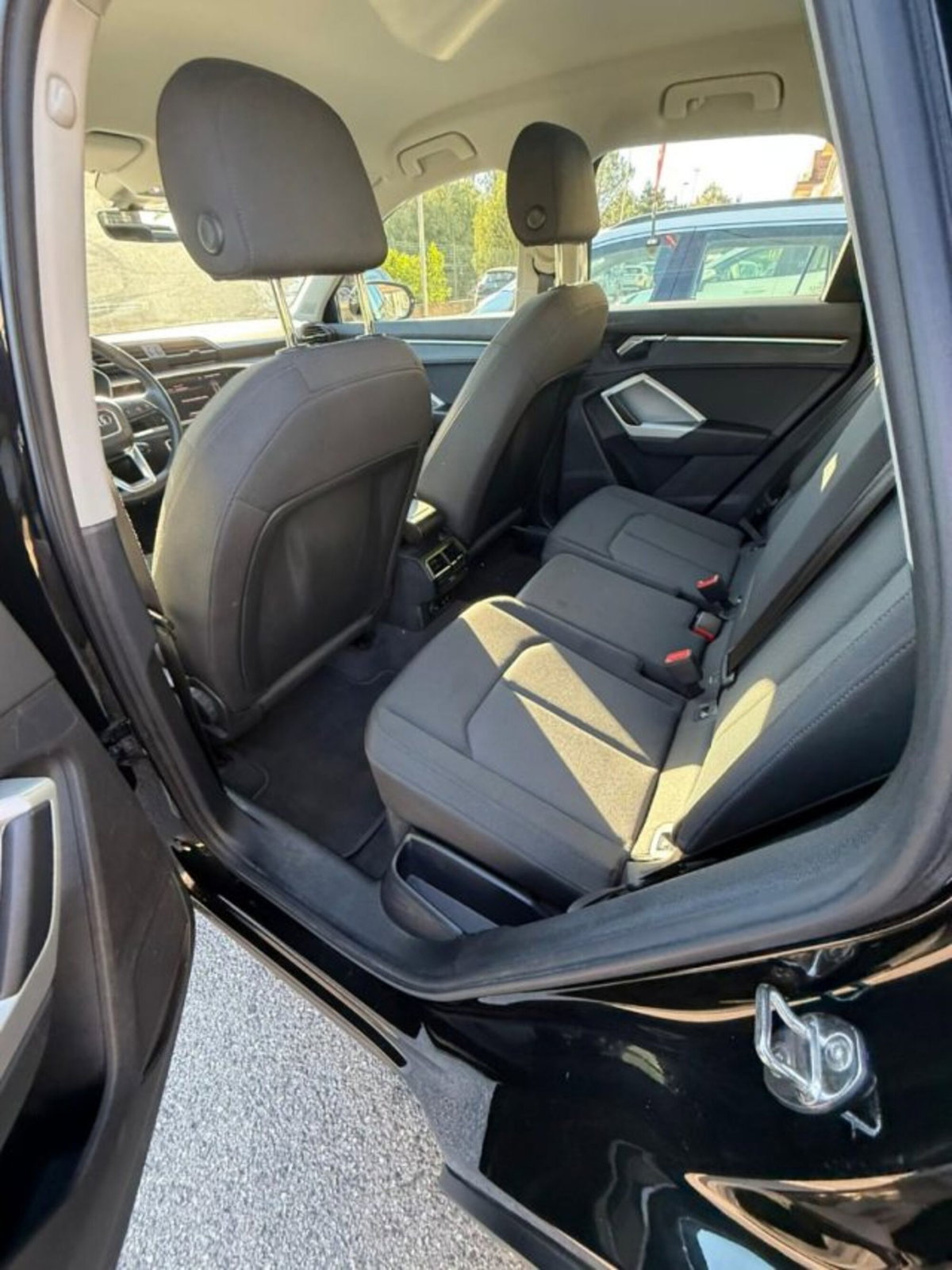 Audi Q3 35 TDI quattro S tronic Business Advanced (16)