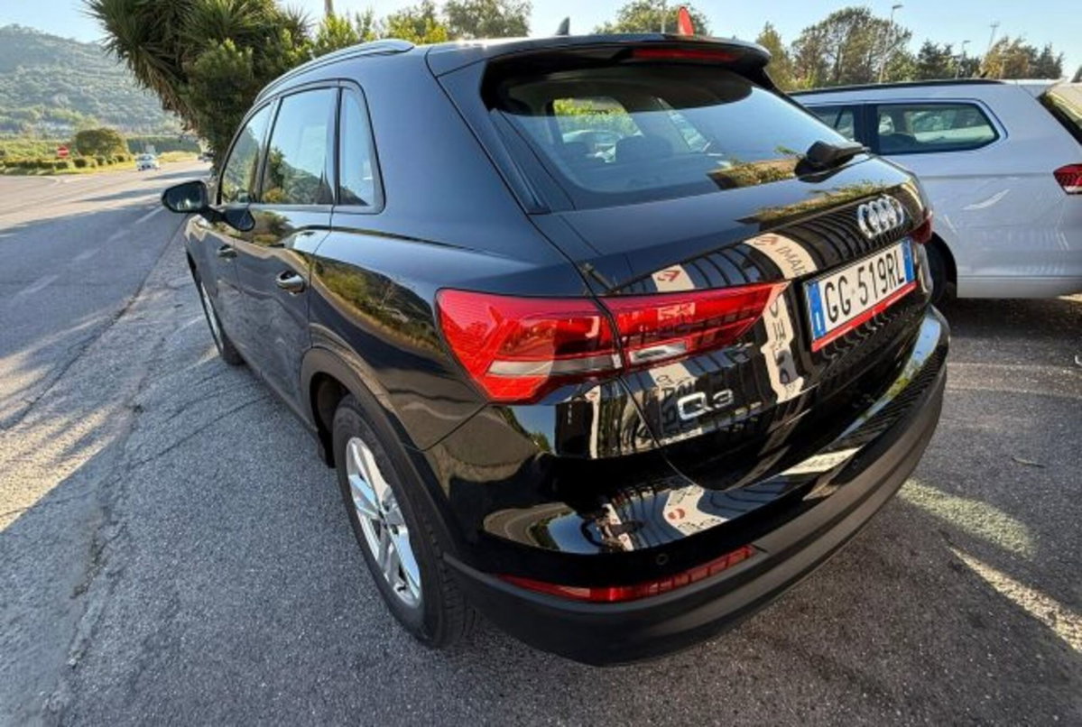 Audi Q3 35 TDI quattro S tronic Business Advanced (7)