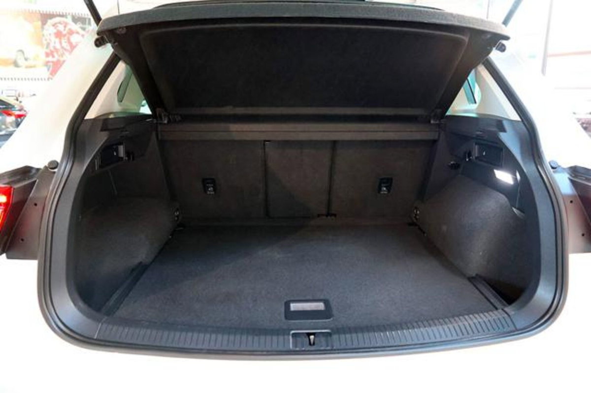 Volkswagen Tiguan 2.0 TDI 150 CV SCR DSG 4MOTION Life (12)