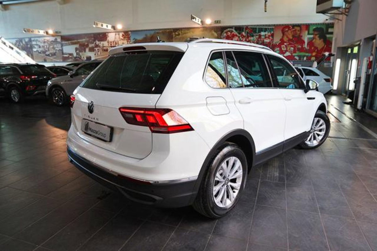 Volkswagen Tiguan 2.0 TDI 150 CV SCR DSG 4MOTION Life (9)