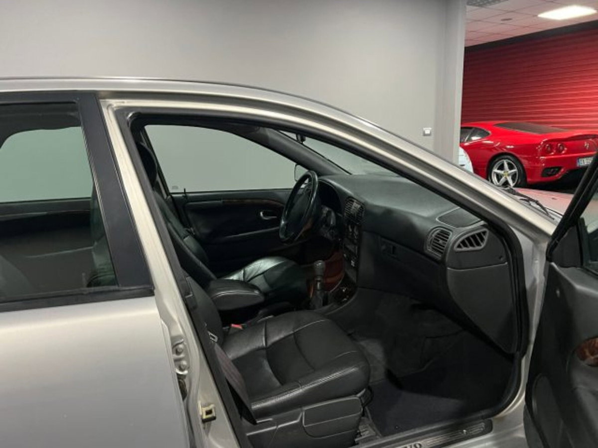 Volvo S40 1.9 turbodiesel cat (12)