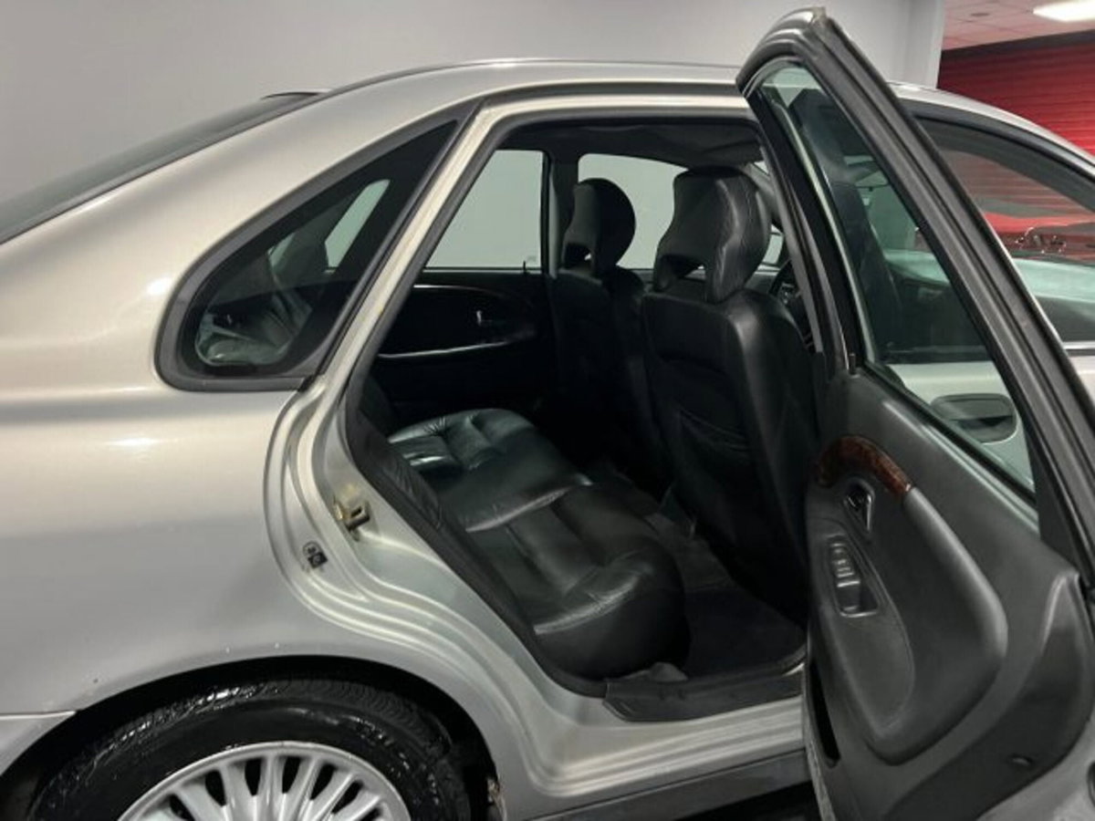 Volvo S40 1.9 turbodiesel cat (14)