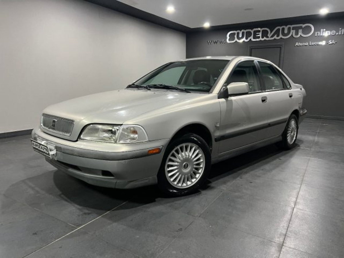 Volvo S40 1.9 turbodiesel cat (3)