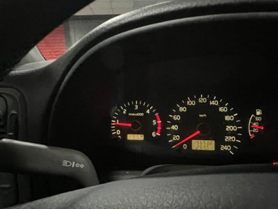 Volvo S40 1.9 turbodiesel cat (8)