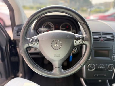 Mercedes-Benz Classe A 160 CDI BlueEFFICIENCY Avantgarde (14)