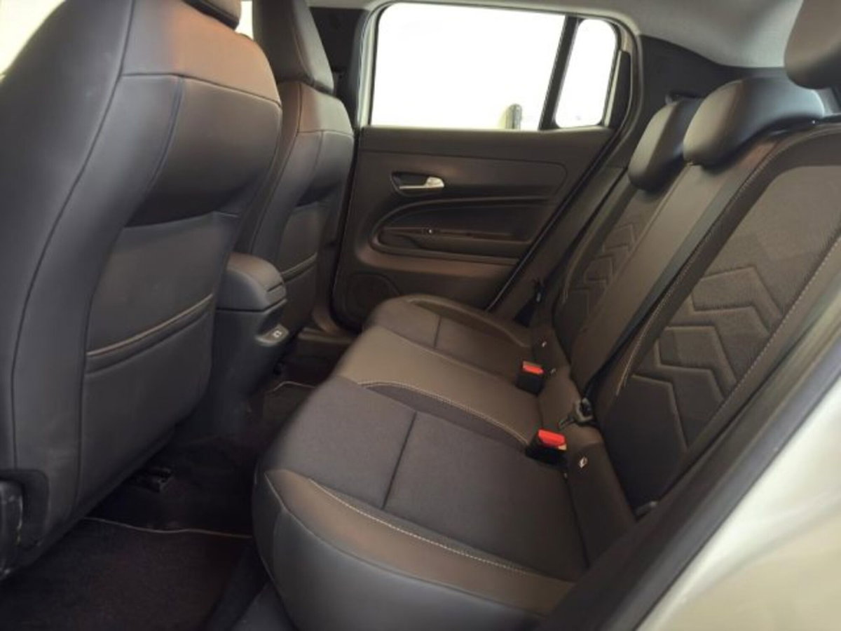 Jeep Avenger 1.2 turbo Altitude fwd 100cv (10)