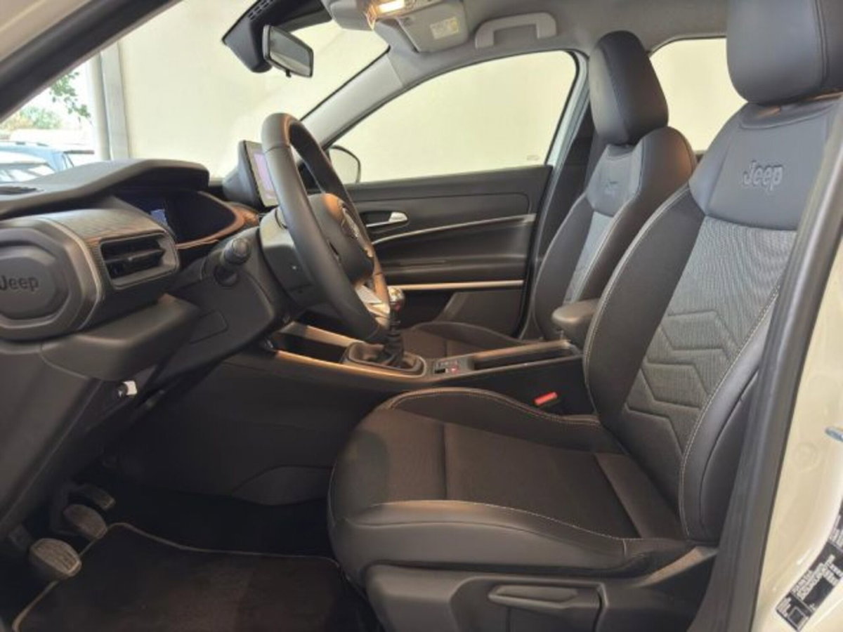 Jeep Avenger 1.2 turbo Altitude fwd 100cv (20)