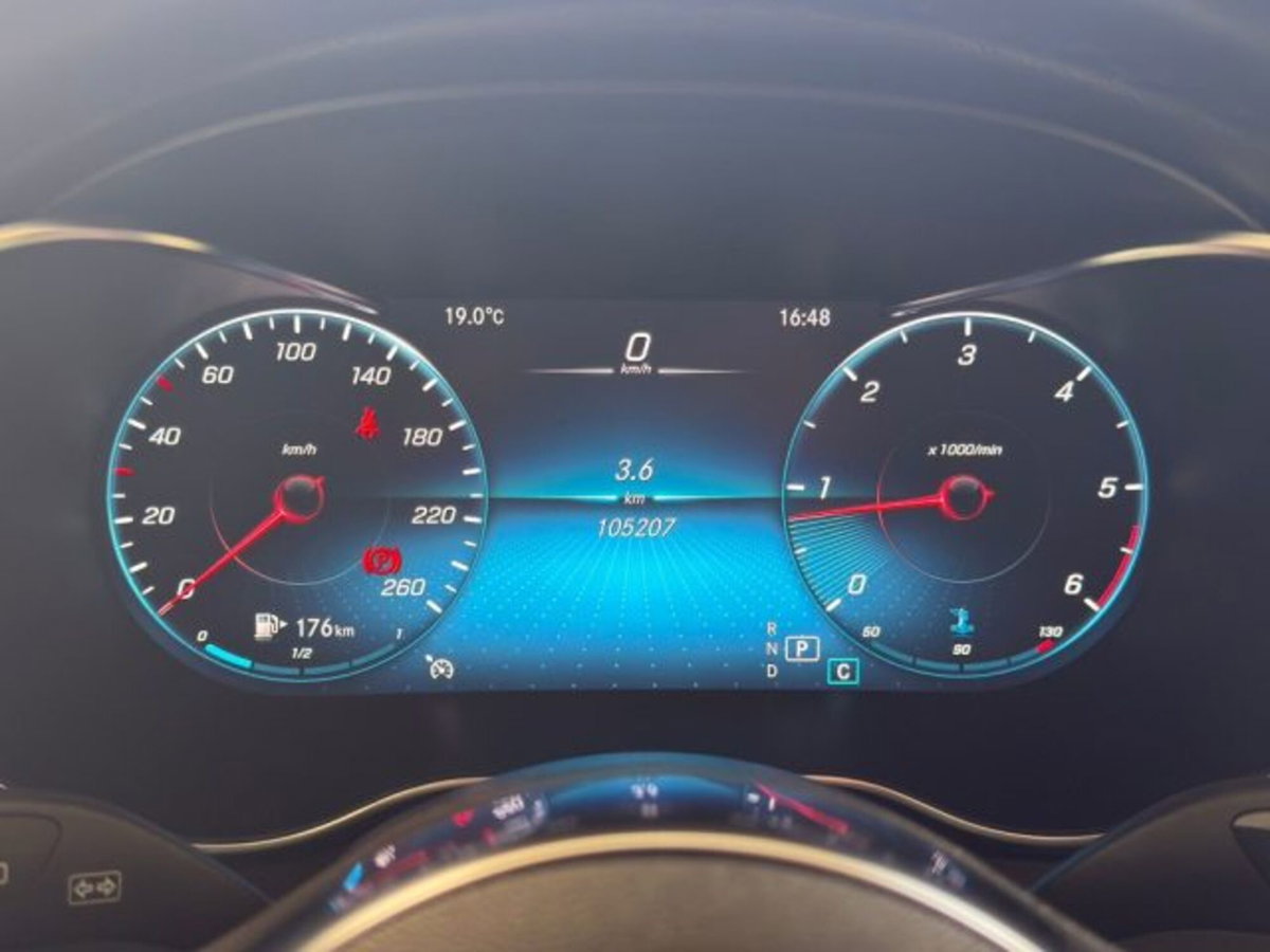 Mercedes-Benz GLC SUV 300 d 4Matic Premium (19)