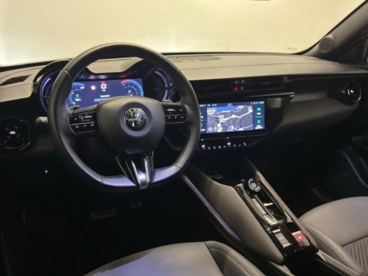 Alfa Romeo Junior elettrica Speciale 156cv (10)