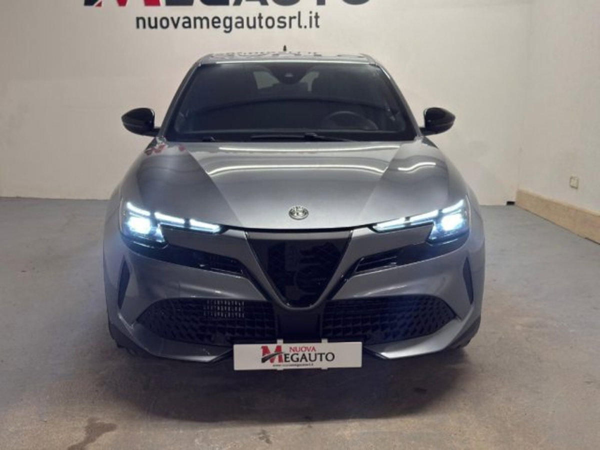 Alfa Romeo Junior elettrica Speciale 156cv (2)