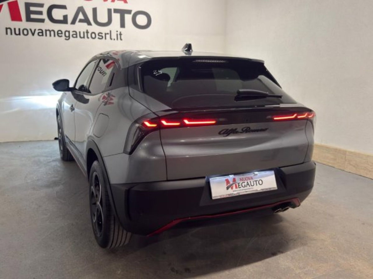 Alfa Romeo Junior elettrica Speciale 156cv (7)