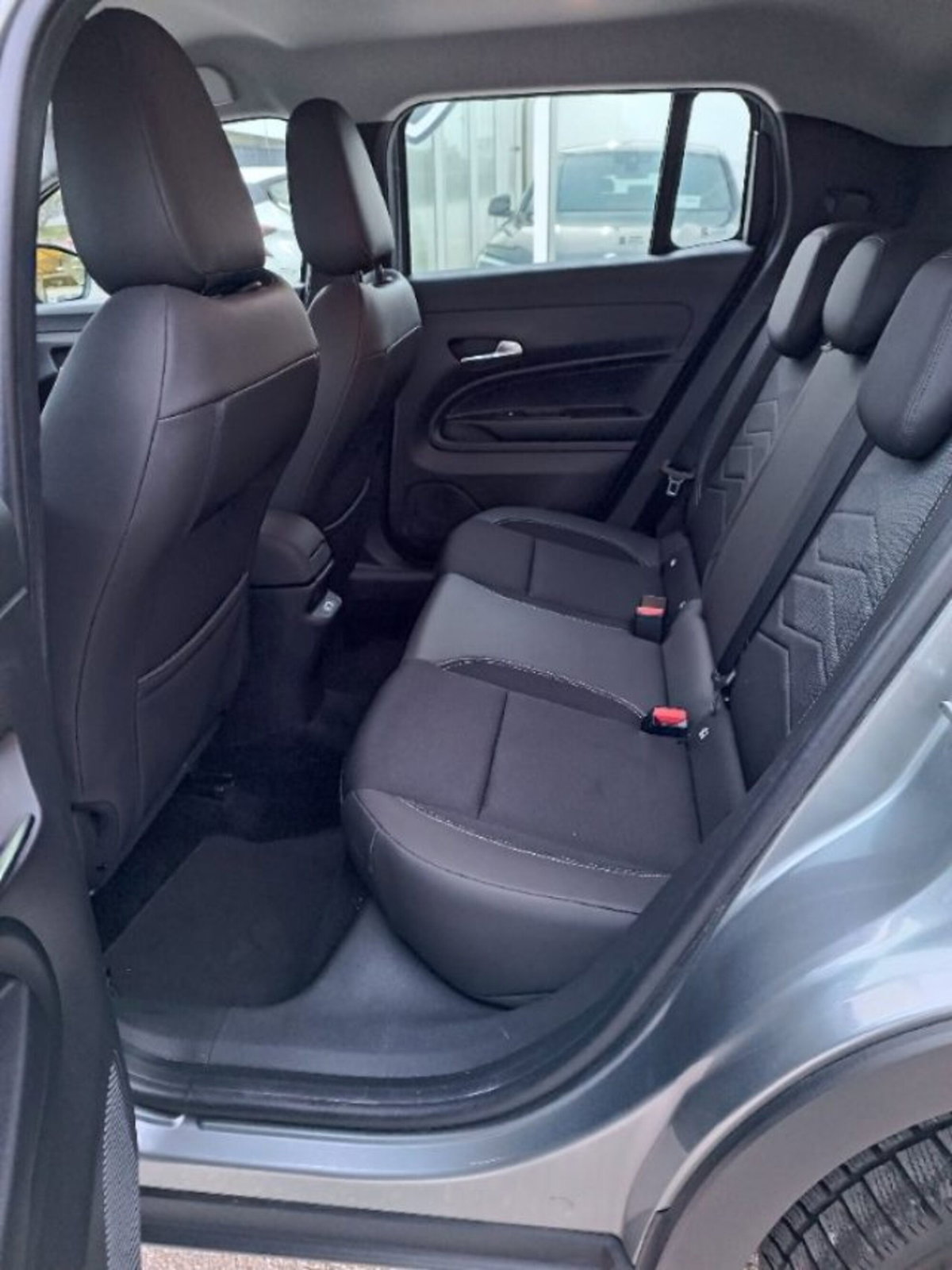 Jeep Avenger 1.2 turbo Altitude fwd 100cv (17)