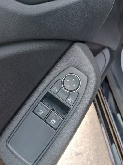 Renault Clio TCe 90 CV 5 porte Zen (18)