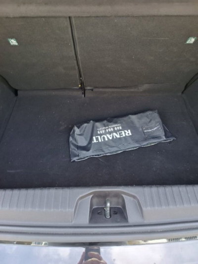 Renault Clio TCe 90 CV 5 porte Zen (9)