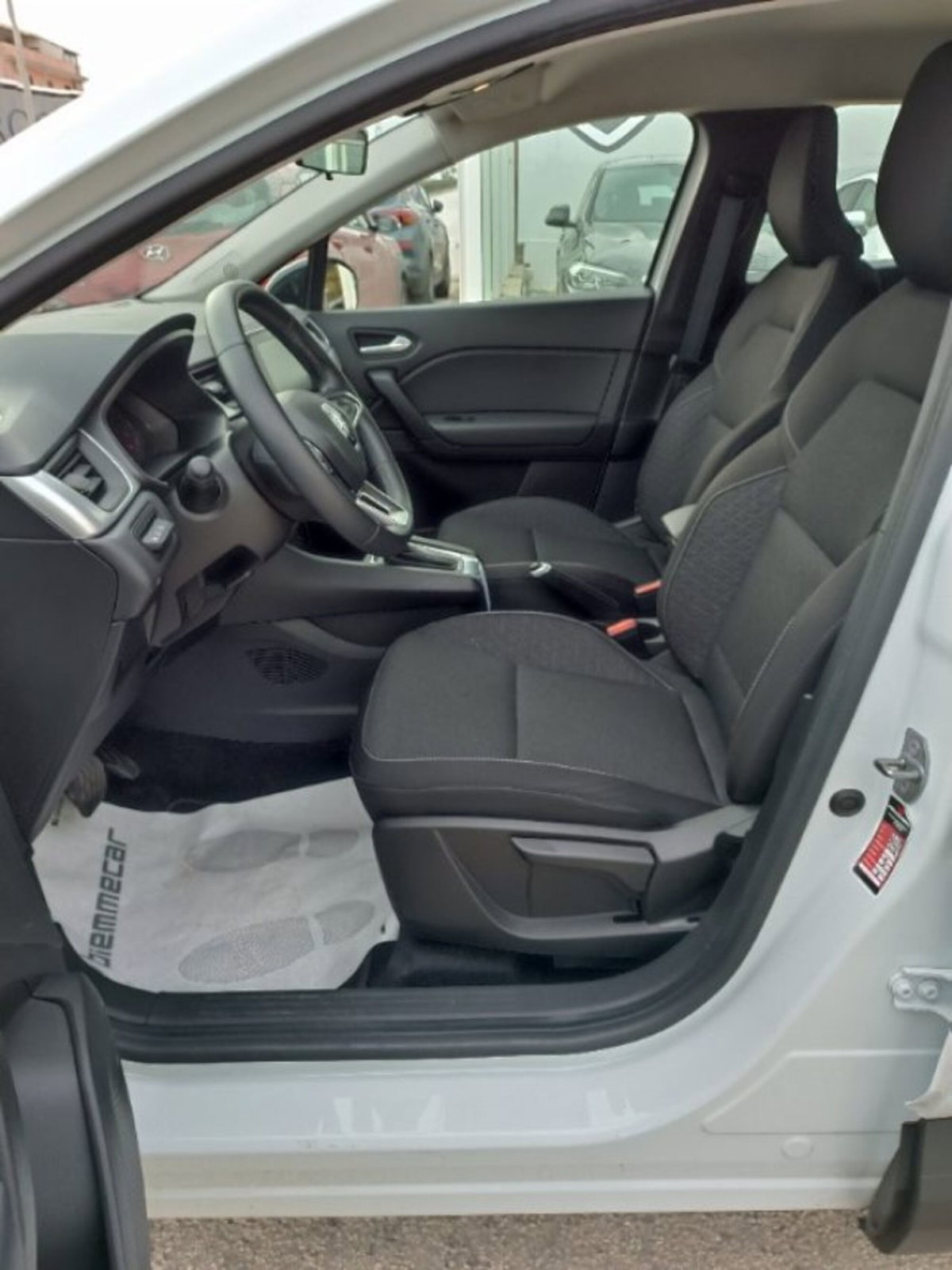 Renault Captur Full Hybrid E-Tech 145 CV Techno (13)