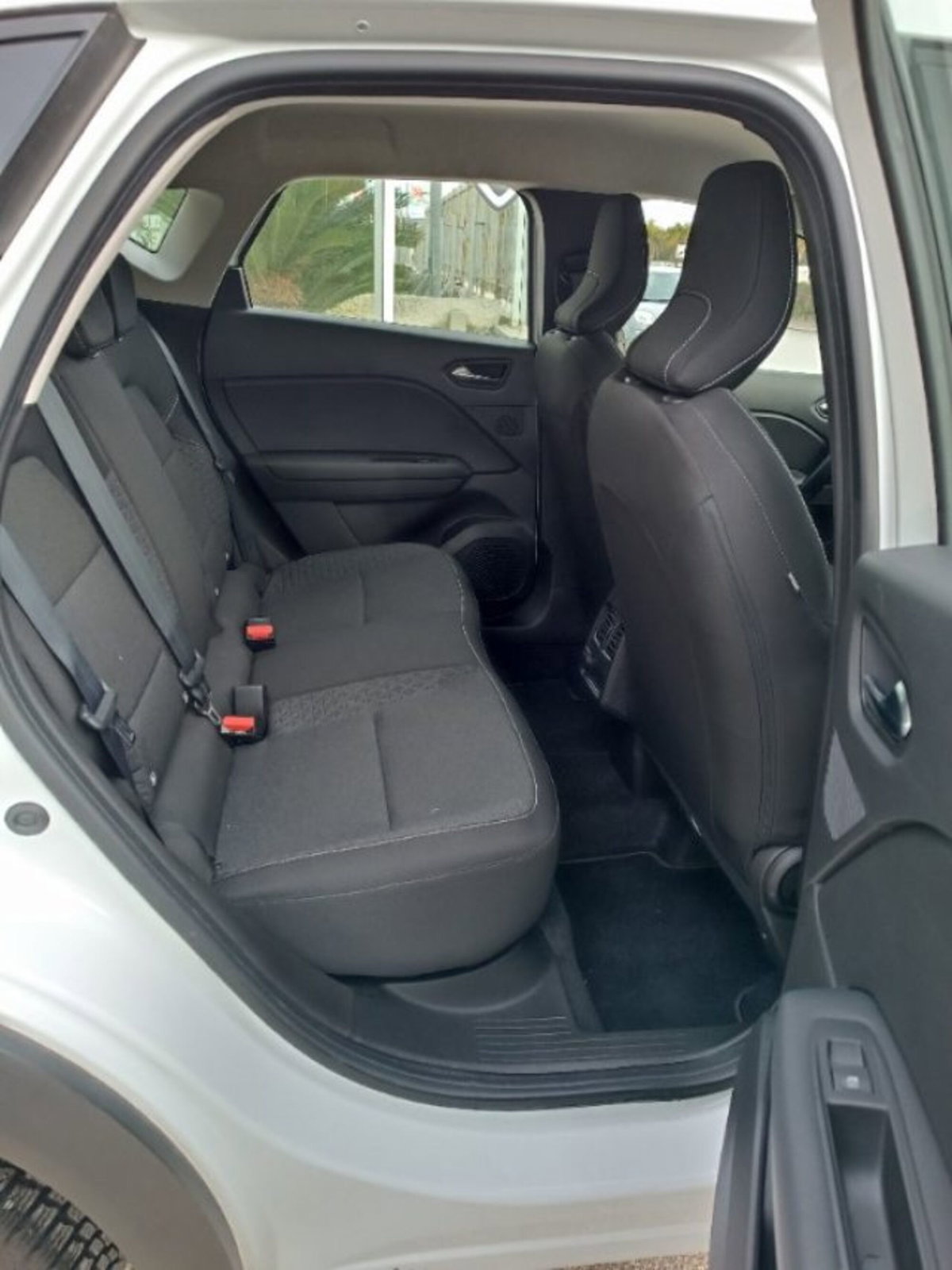 Renault Captur Full Hybrid E-Tech 145 CV Techno (17)