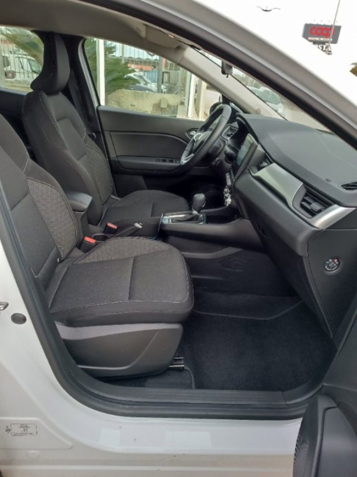 Renault Captur Full Hybrid E-Tech 145 CV Techno (18)