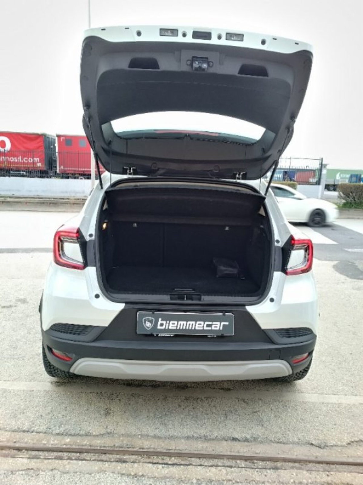 Renault Captur Full Hybrid E-Tech 145 CV Techno (9)