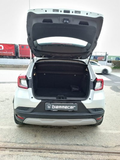 Renault Captur Full Hybrid E-Tech 145 CV Techno (9)