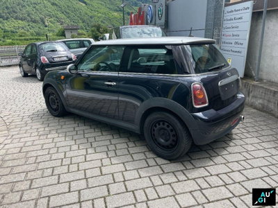MINI Mini 1.6 16V Cooper (8)