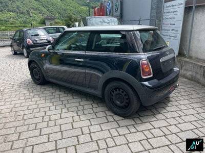 MINI Mini 1.6 16V Cooper (9)