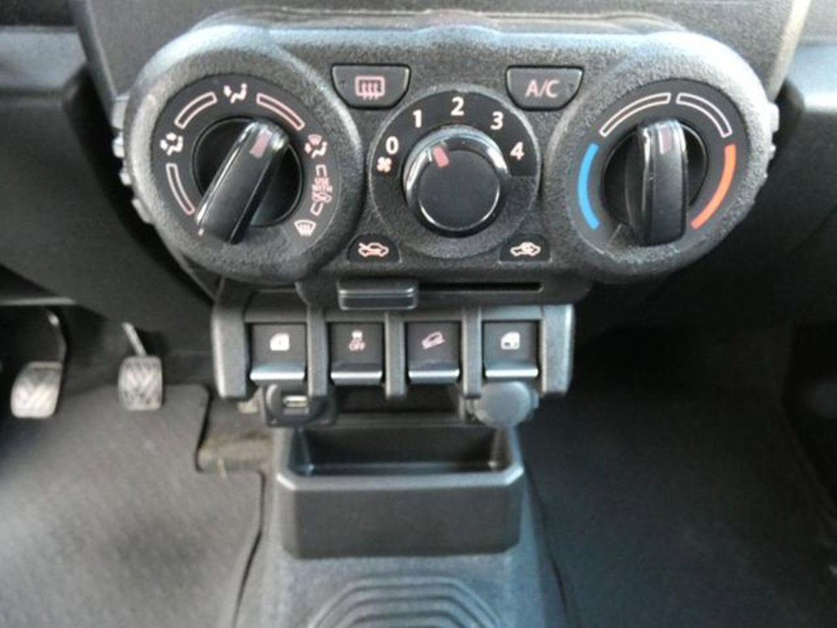 Suzuki Jimny 1.5 5MT Easy PRO (N1) (13)