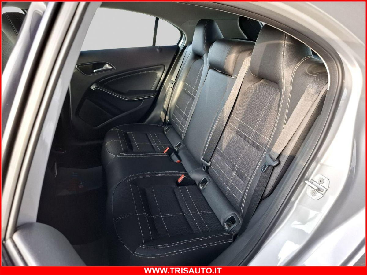 Mercedes-Benz Classe A 180 d Sport (11)