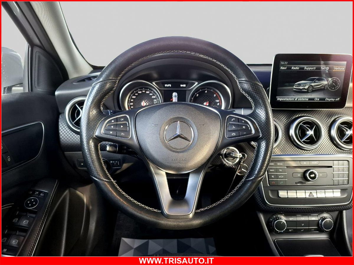 Mercedes-Benz Classe A 180 d Sport (13)