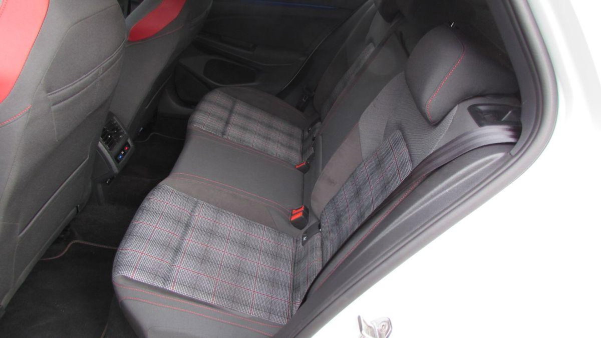 Volkswagen Golf GTI Performance 2.0 245 CV TSI DSG 5p. BMT (13)