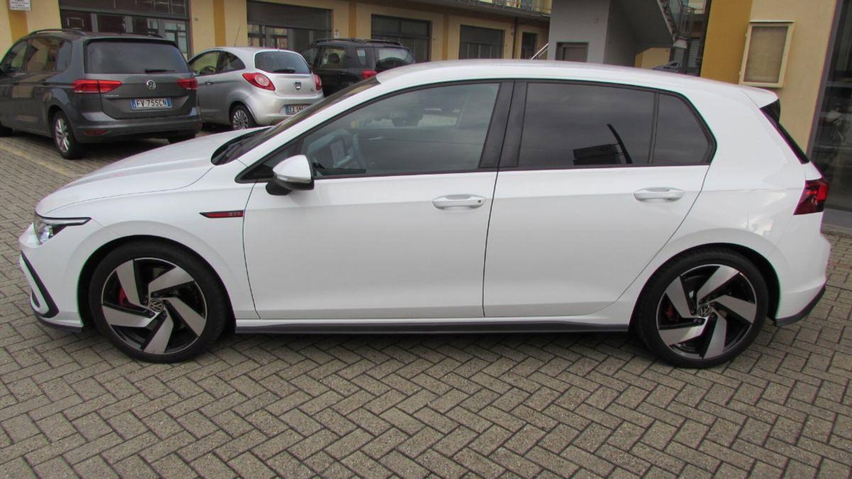 Volkswagen Golf GTI Performance 2.0 245 CV TSI DSG 5p. BMT (2)