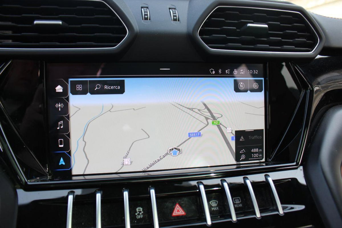 Lamborghini Urus 4.0 (18)