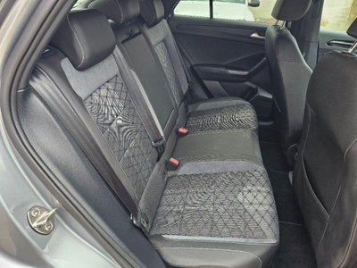 Volkswagen T-Roc 1.0 tsi R-Line 115cv (13)