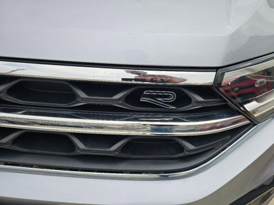 Volkswagen T-Roc 1.0 tsi R-Line 115cv (4)