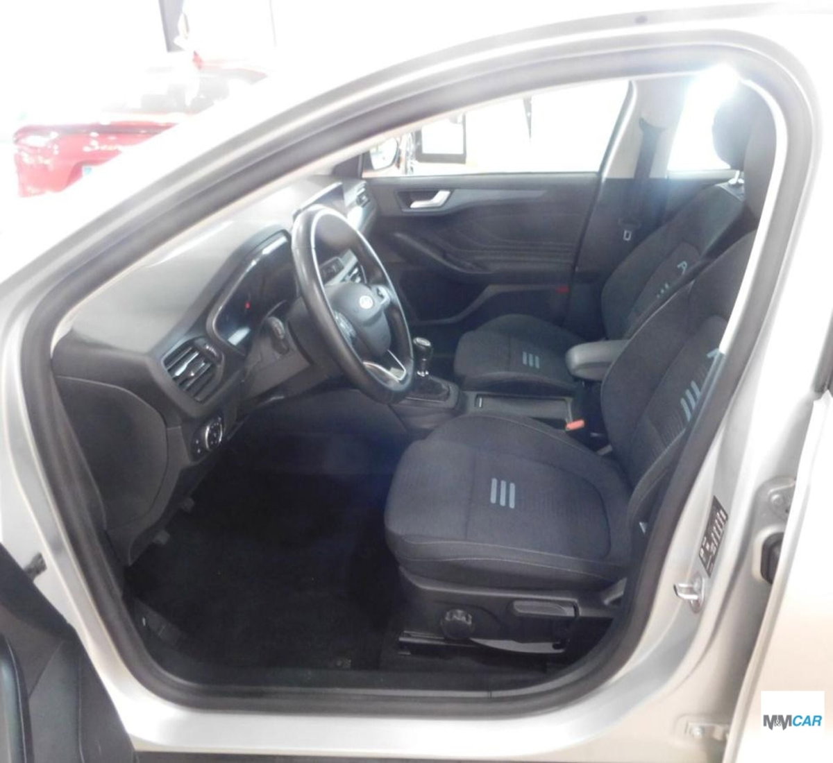 Ford Focus Station Wagon 1.0 EcoBoost 125 CV automatico SW Active (9)