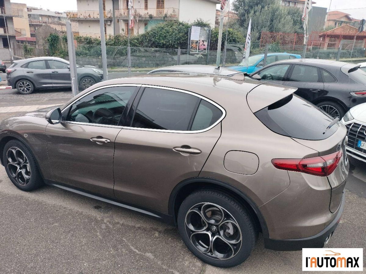 Alfa Romeo Stelvio Stelvio 2.2 Turbodiesel 180 CV AT8 RWD Business (7)