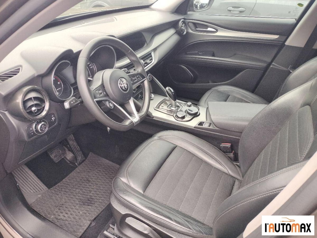 Alfa Romeo Stelvio Stelvio 2.2 Turbodiesel 180 CV AT8 RWD Business (8)