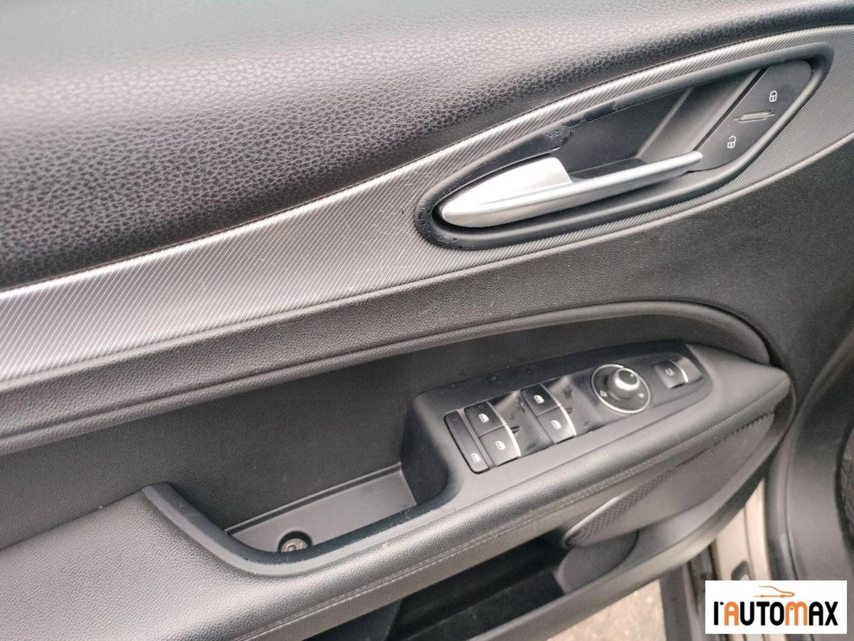 Alfa Romeo Stelvio Stelvio 2.2 Turbodiesel 180 CV AT8 RWD Business (9)