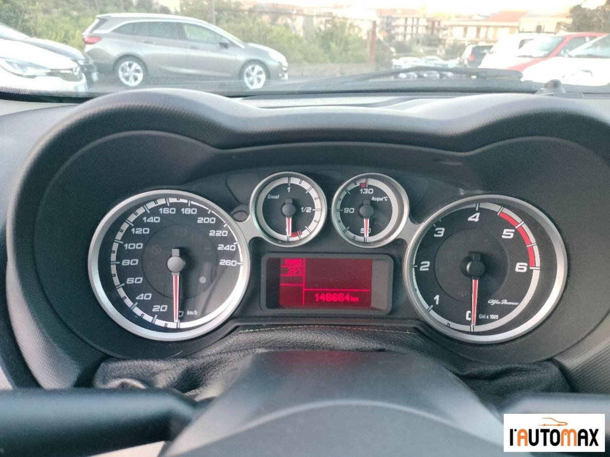 Alfa Romeo MiTo 1.3 JTDm 95 CV S&S Urban (8)