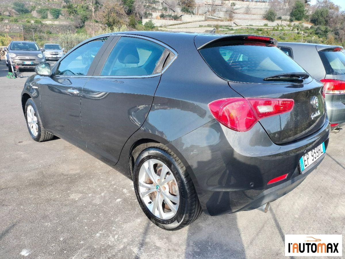 Alfa Romeo Giulietta 2.0 JTDm-2 Progression 140cv (5)