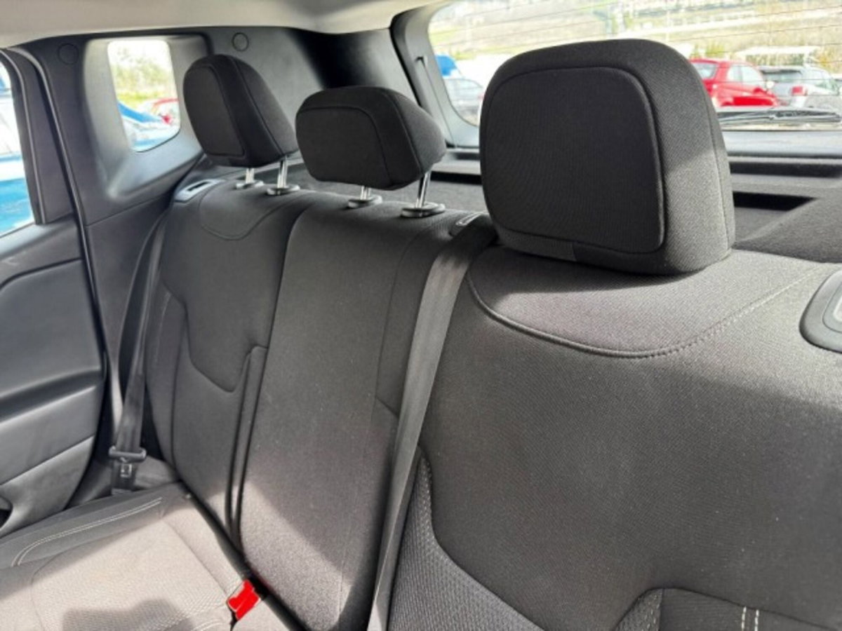 Jeep Renegade 1.5 turbo t4 mhev Renegade 2wd dct (13)