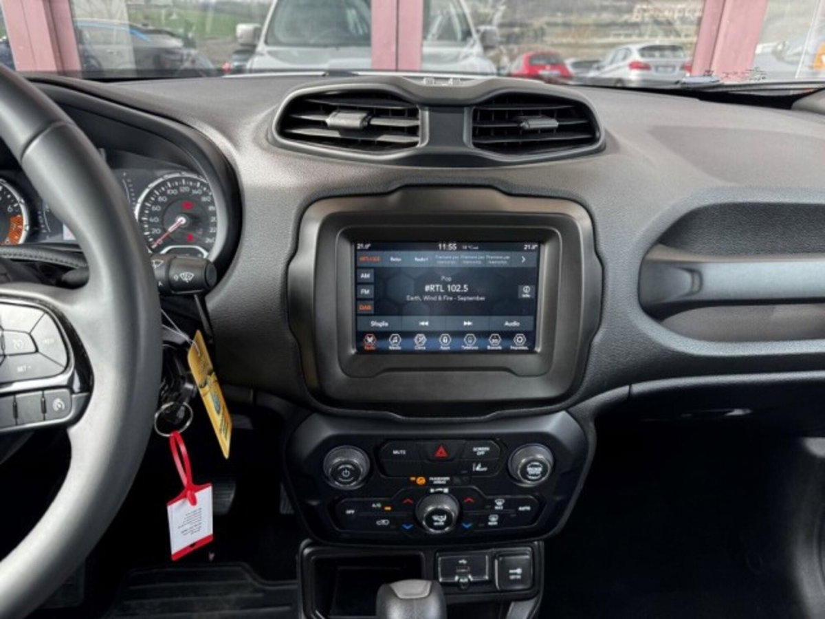 Jeep Renegade 1.5 turbo t4 mhev Renegade 2wd dct (15)