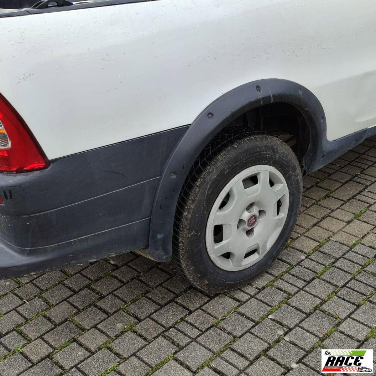 Fiat Strada 1.3 MJT Pick-up Cabina Lunga Adventure (18)