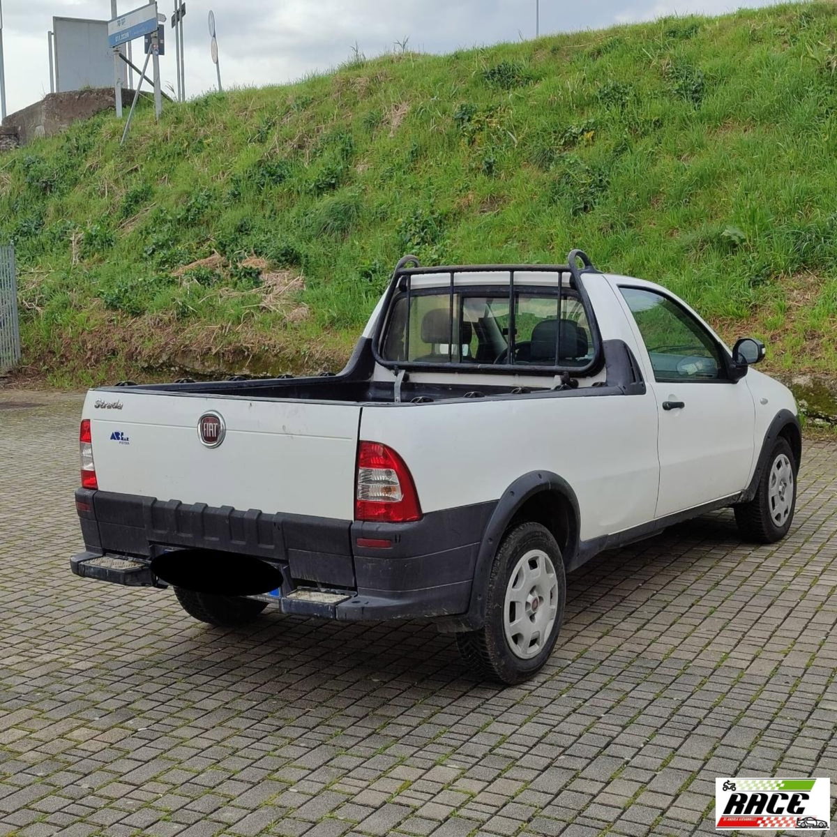 Fiat Strada 1.3 MJT Pick-up Cabina Lunga Adventure (4)