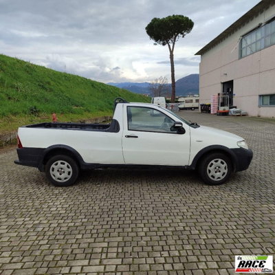 Fiat Strada 1.3 MJT Pick-up Cabina Lunga Adventure (6)