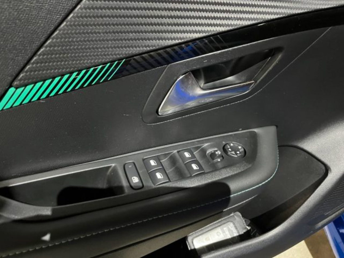 Peugeot 208 50 kWh Allure (18)