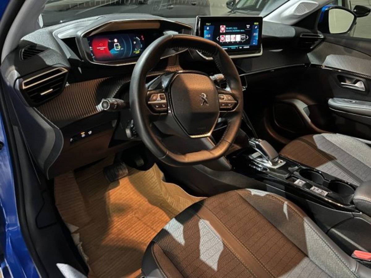 Peugeot 208 50 kWh Allure (9)