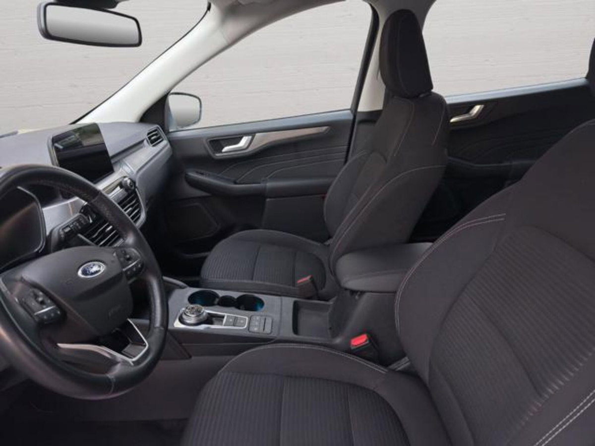 Ford Kuga 2.5 Plug In Hybrid 225 CV CVT 2WD Titanium (6)